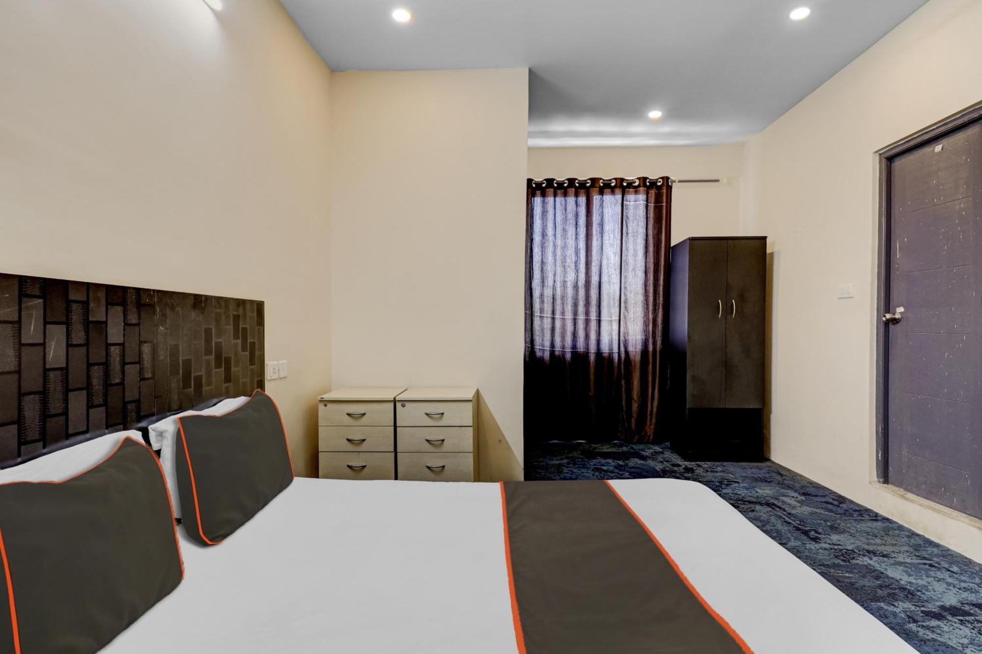 Hotel O Crescent Shine Bangalore Buitenkant foto