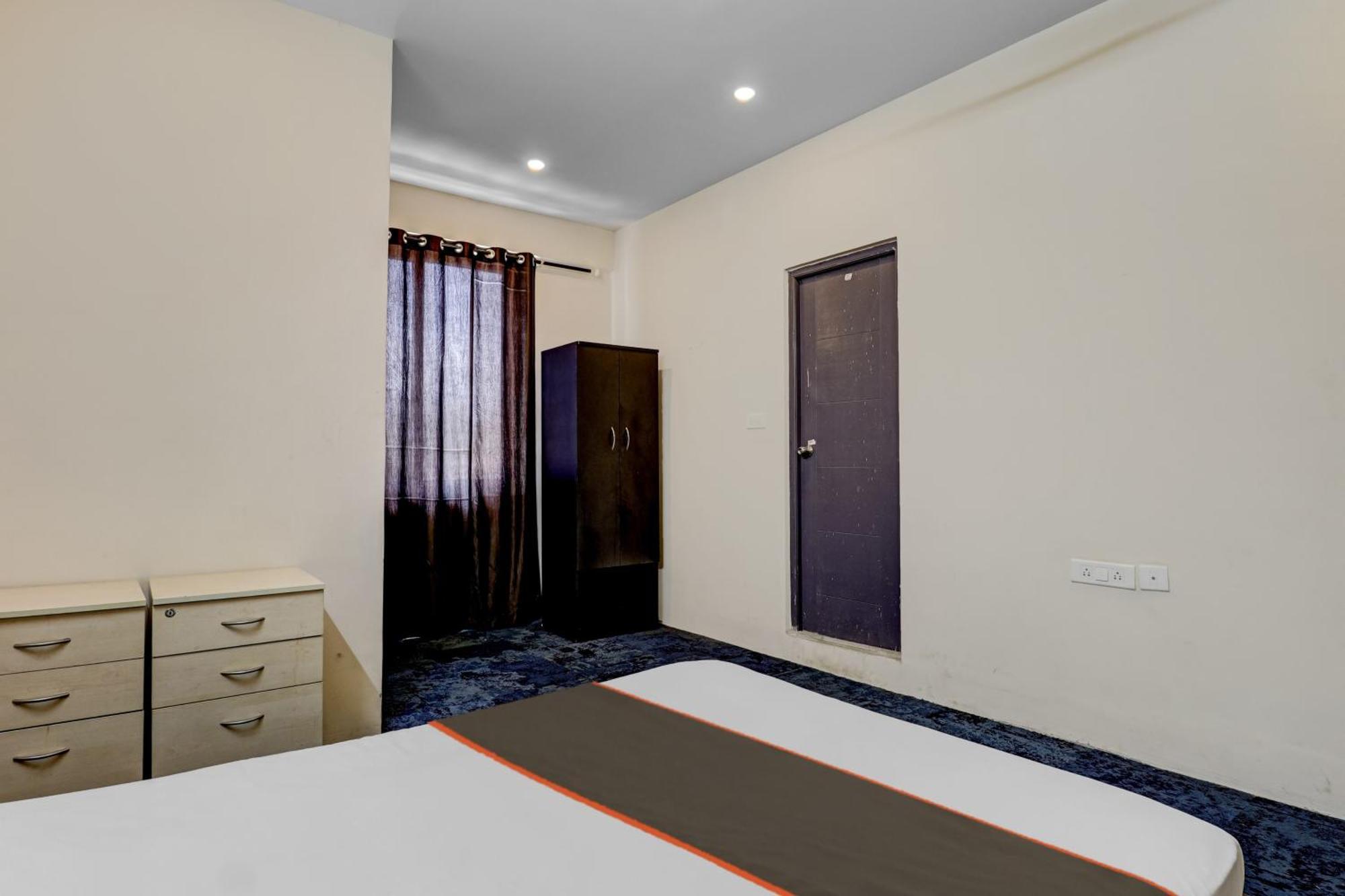 Hotel O Crescent Shine Bangalore Buitenkant foto
